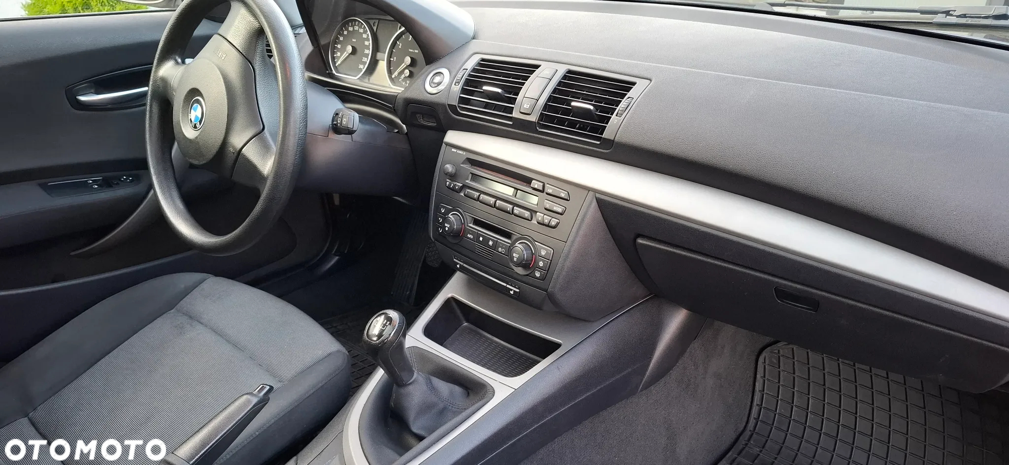 BMW Seria 1 116i - 10