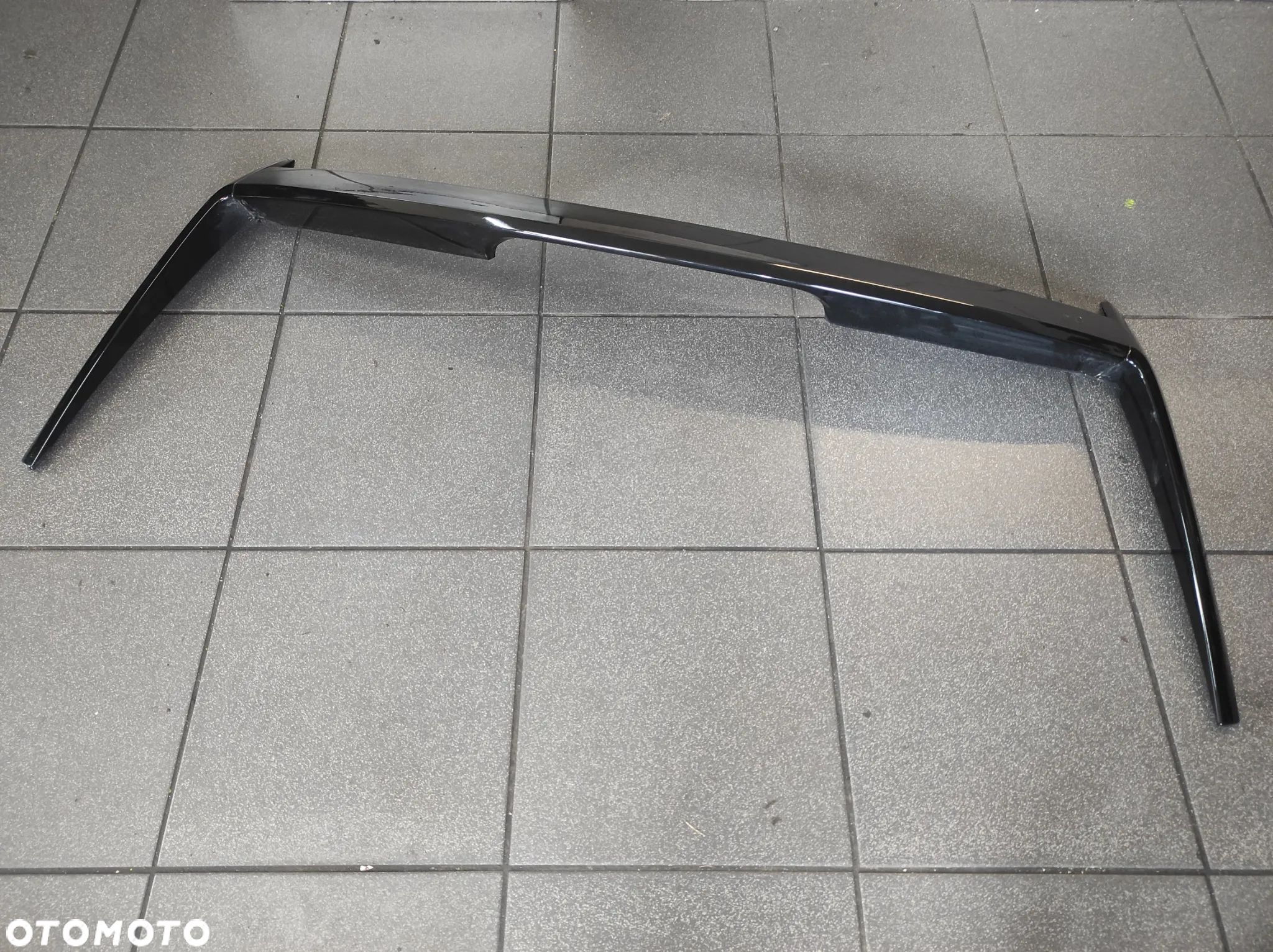 SPOJLER SPOILER LOTKA DASZEK TYLNEJ KLAPY OE VW POLO 5 6R BLUEMOTION 6R6827567 6R6805946 6R6805945 WYSYŁKA !!!! - 1