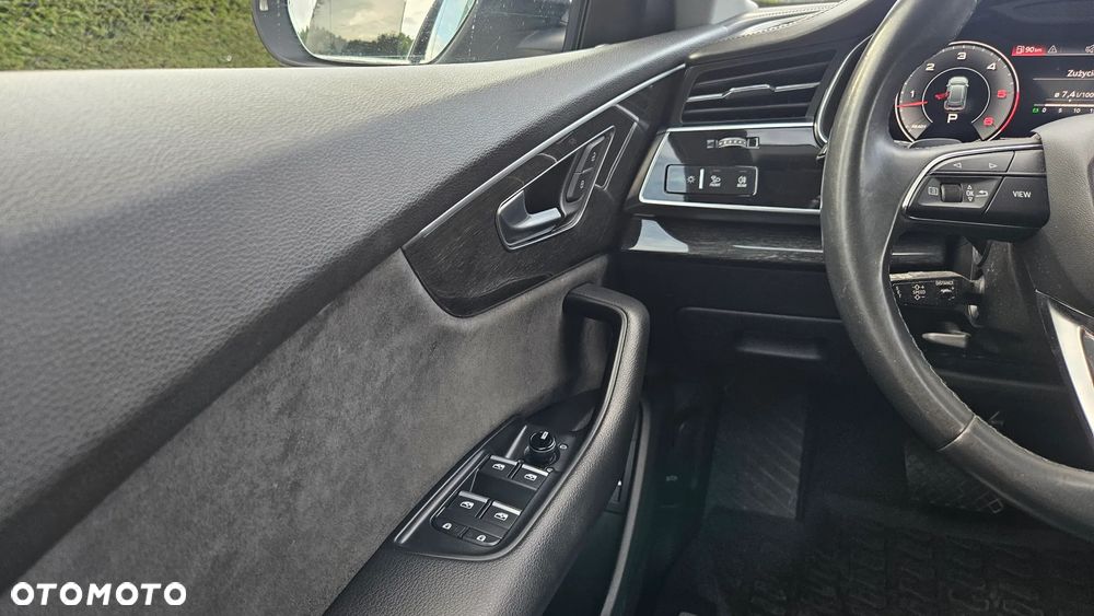 Audi Q8 50 TDI mHEV Quattro Tiptronic - 11