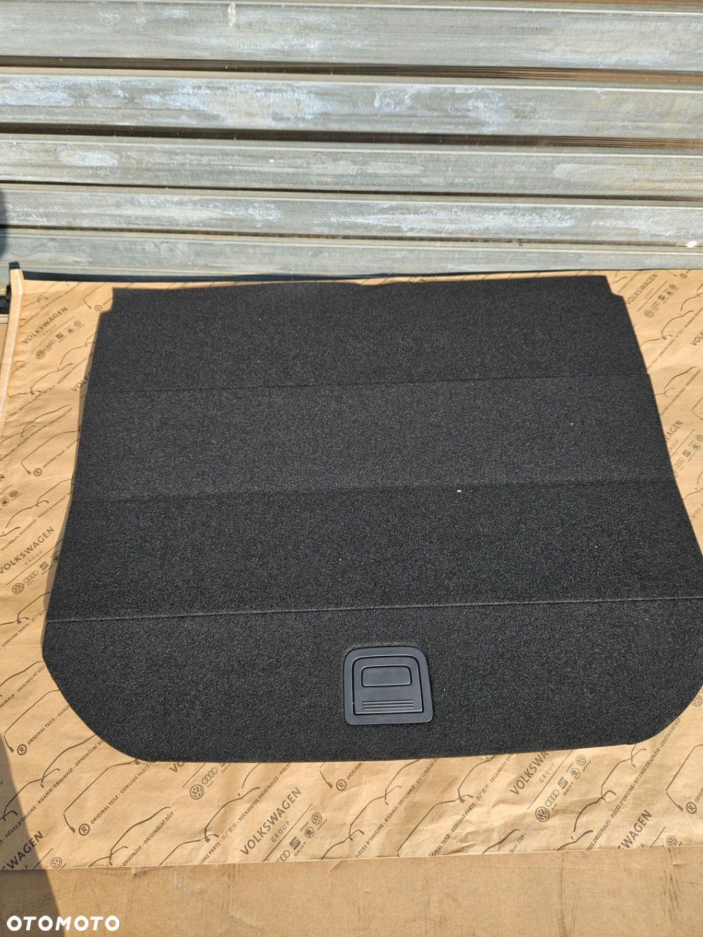 AUDI TT 8S WYKŁADZINA PODŁOGA BAGAŻNIKA 8S7861529B - 1
