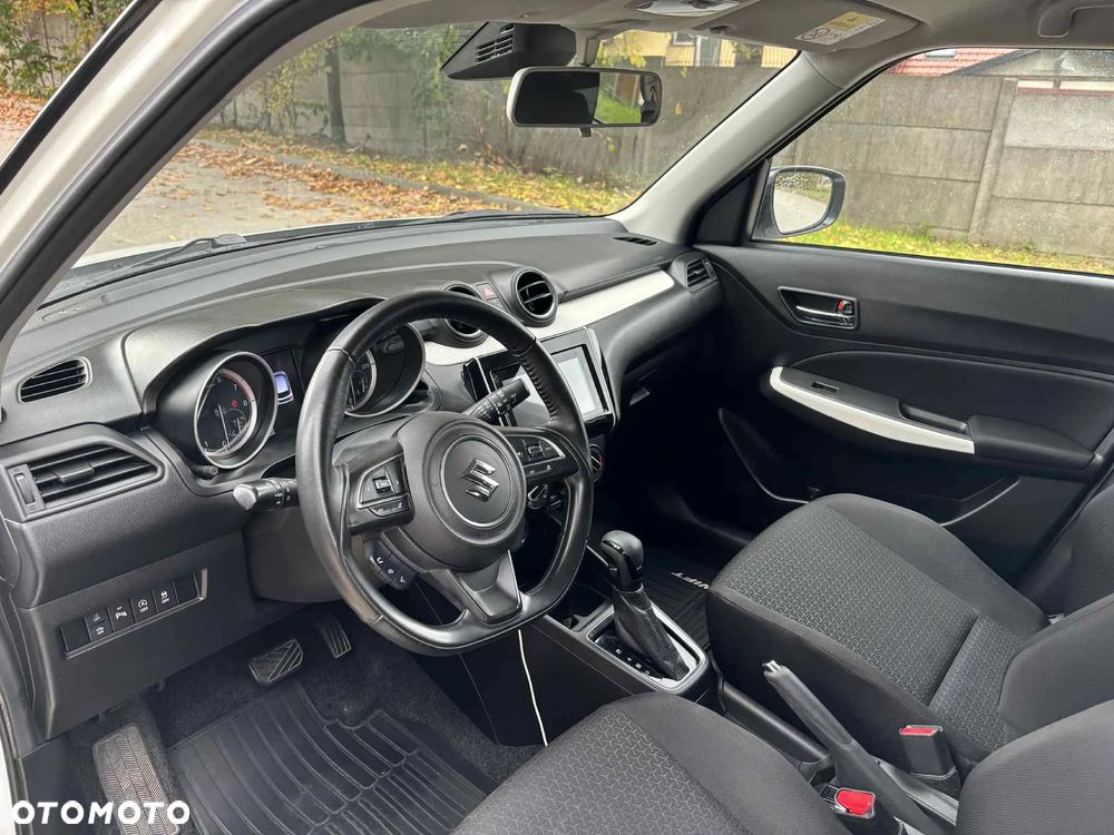 Suzuki Swift 1.2 Dualjet Hybrid CVT Comfort - 6