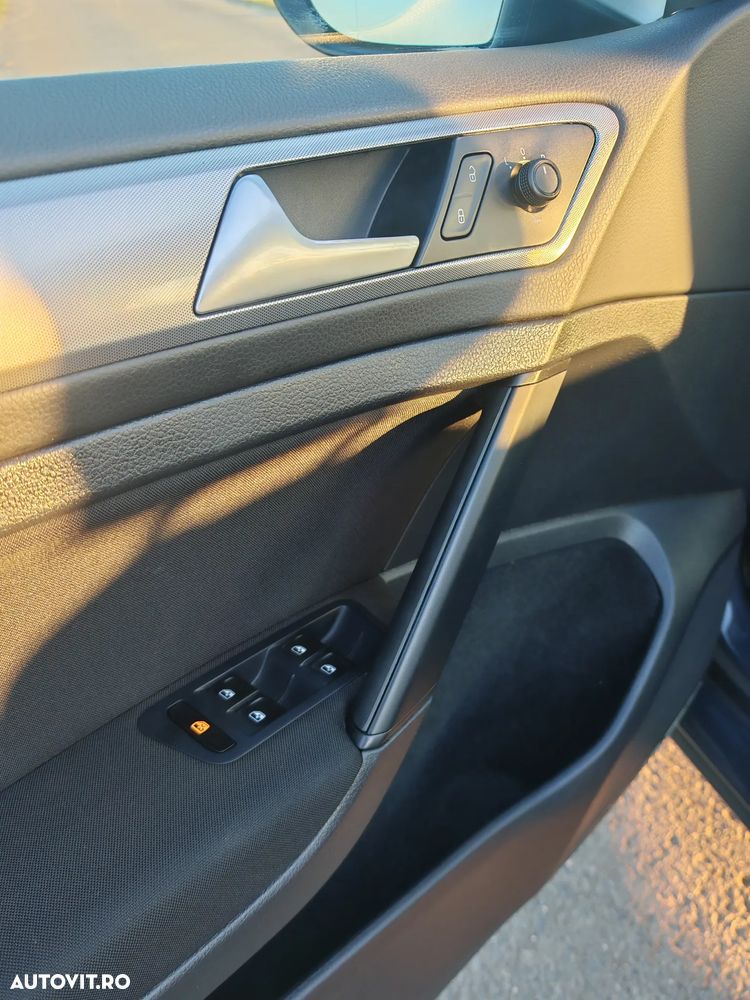 Volkswagen Golf 1.6 TDI (BlueMotion Technology) Comfortline - 15