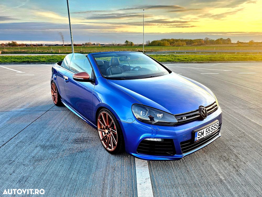 Volkswagen Golf - 1