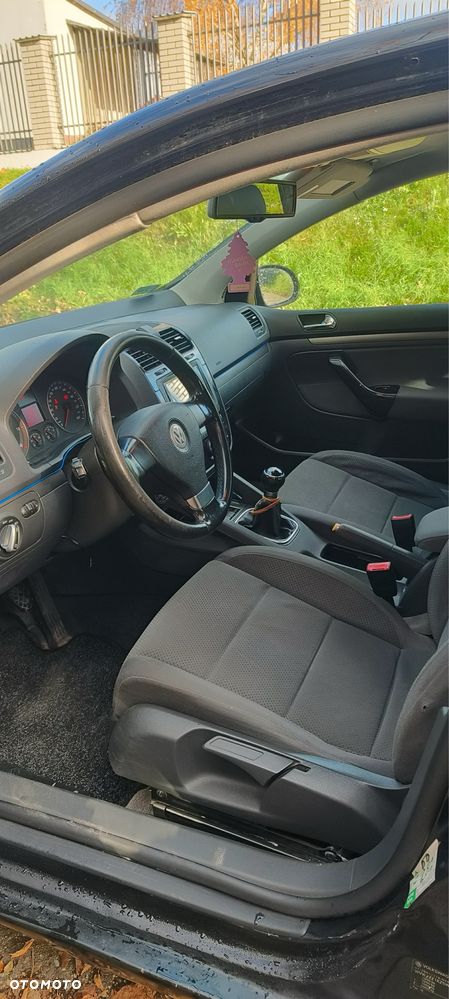 Volkswagen Golf - 8