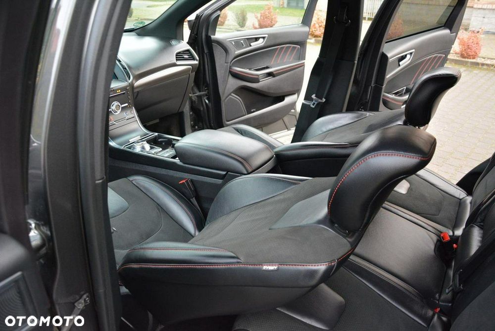 Ford Edge 2.0 EcoBlue Bi-Turbo 4x4 ST-LINE - 24