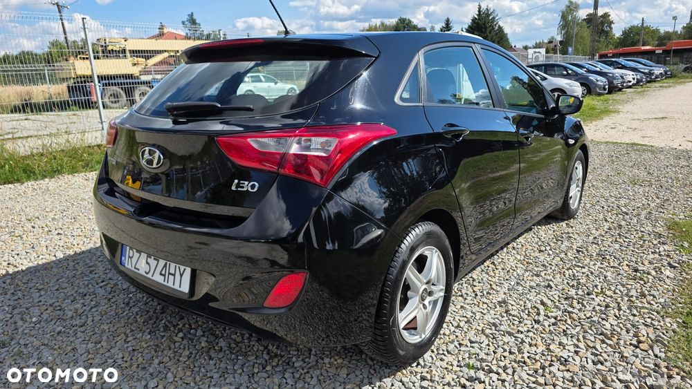 Hyundai i30 1.4 Fifa World Cup Edition - 6