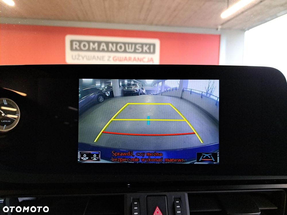 Lexus ES 300h F Sport Edition - 23