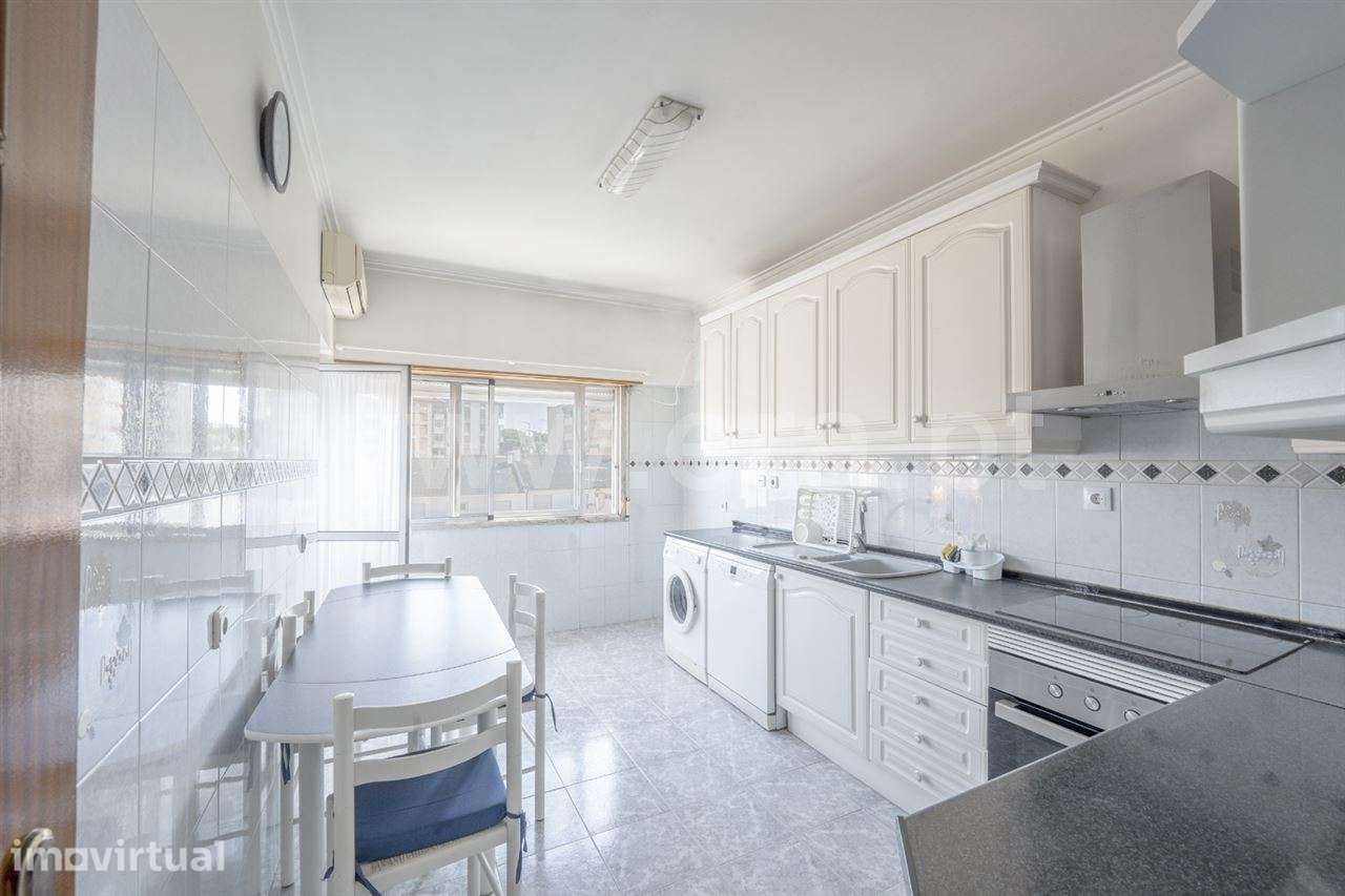Apartamento T2; Cruz de Pau - Grande imagem: 2/13