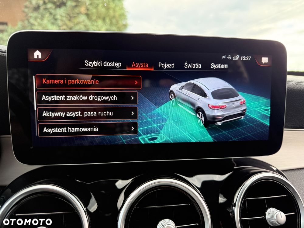 Mercedes-Benz GLC 300 4Matic 9G-TRONIC AMG Line Plus - 31
