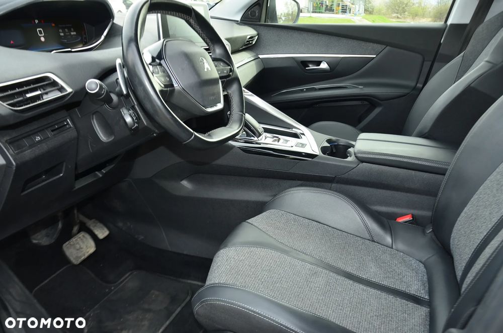 Peugeot 3008 BlueHDi 130 Stop & Start EAT8 Allure - 17