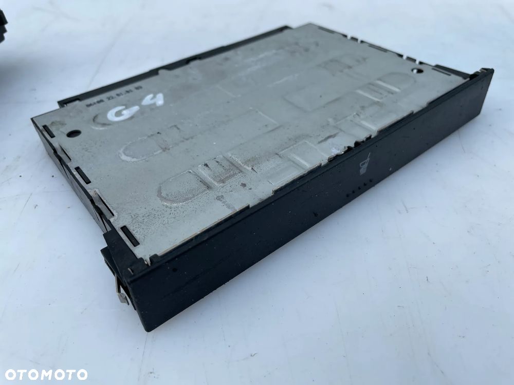 uchwyt na kubki vw Golf IV 1J0858601B - 1