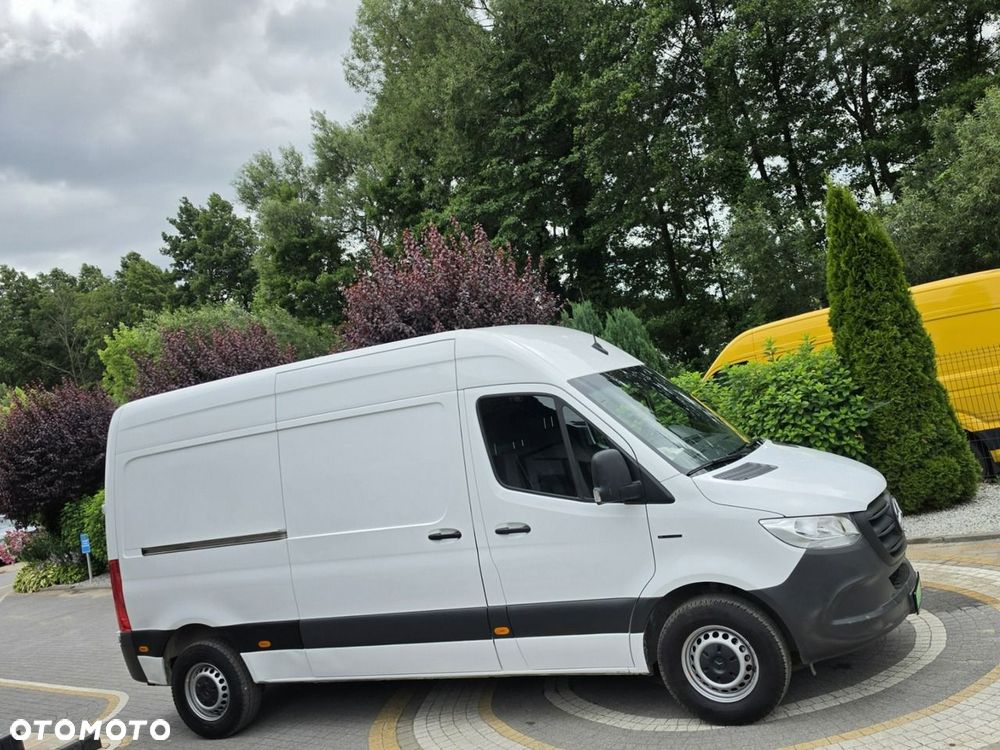 Mercedes-Benz Sprinter - 6
