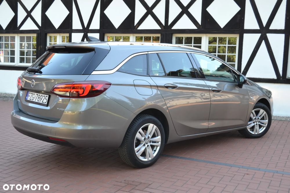 Opel Astra 1.4 T Dynamic S&S - 15