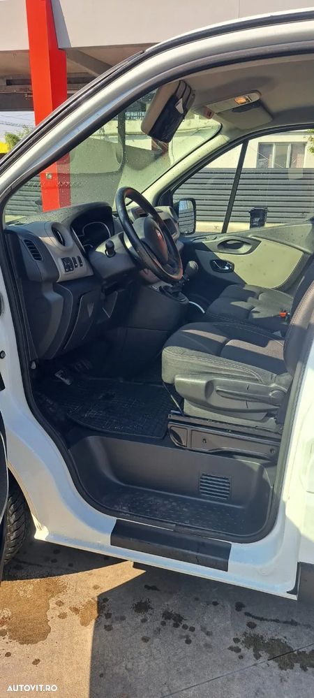 Renault TRAFIC - 6
