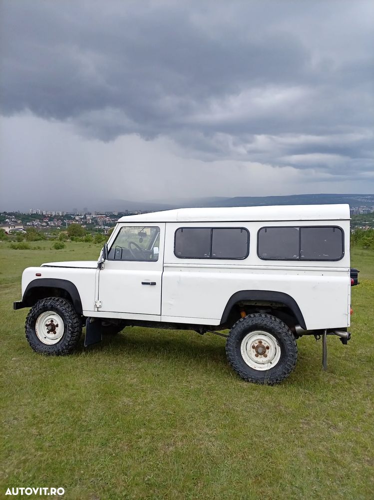 Land Rover Defender 110 County SW - 6