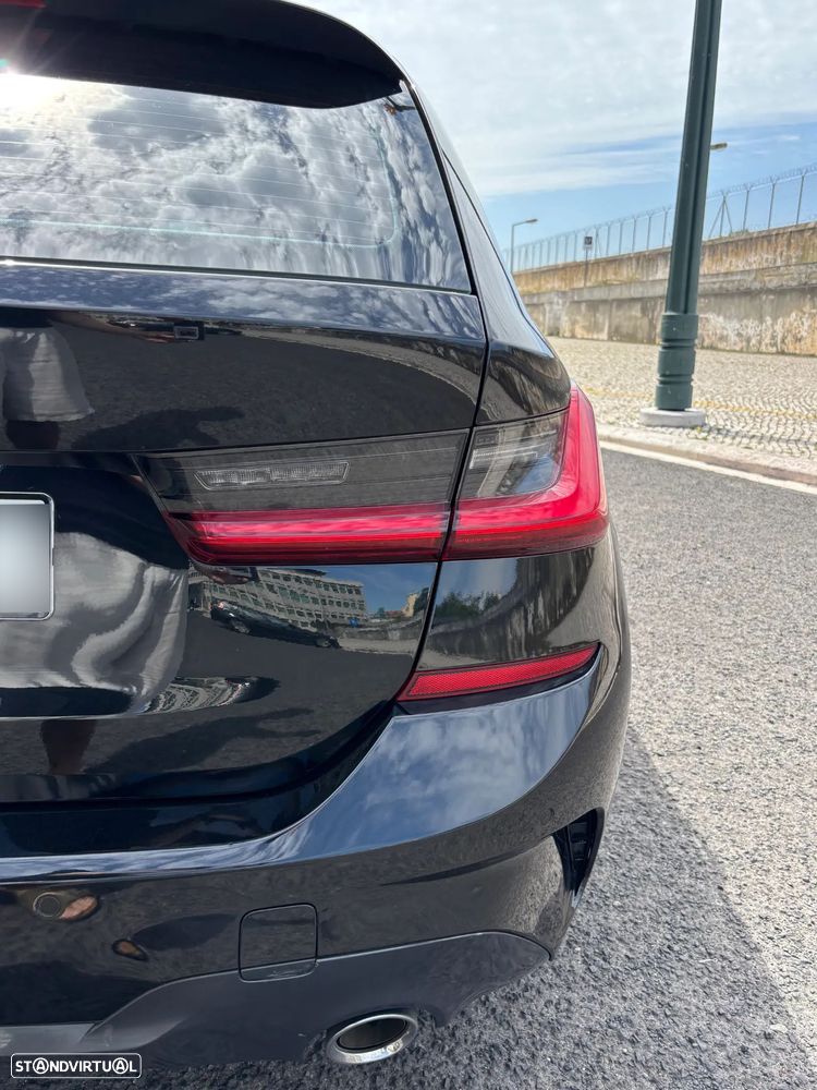 BMW 320 d Pack Desportivo M Auto - 7