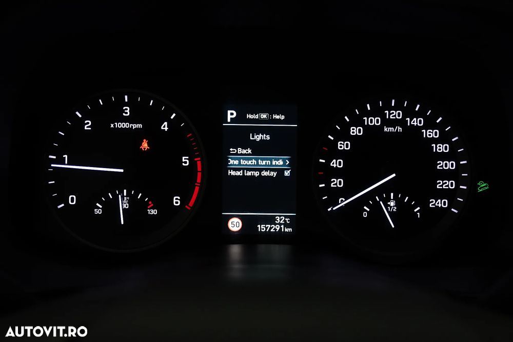 Hyundai Tucson blue 1.6 CRDi 2WD DCT Premium - 35