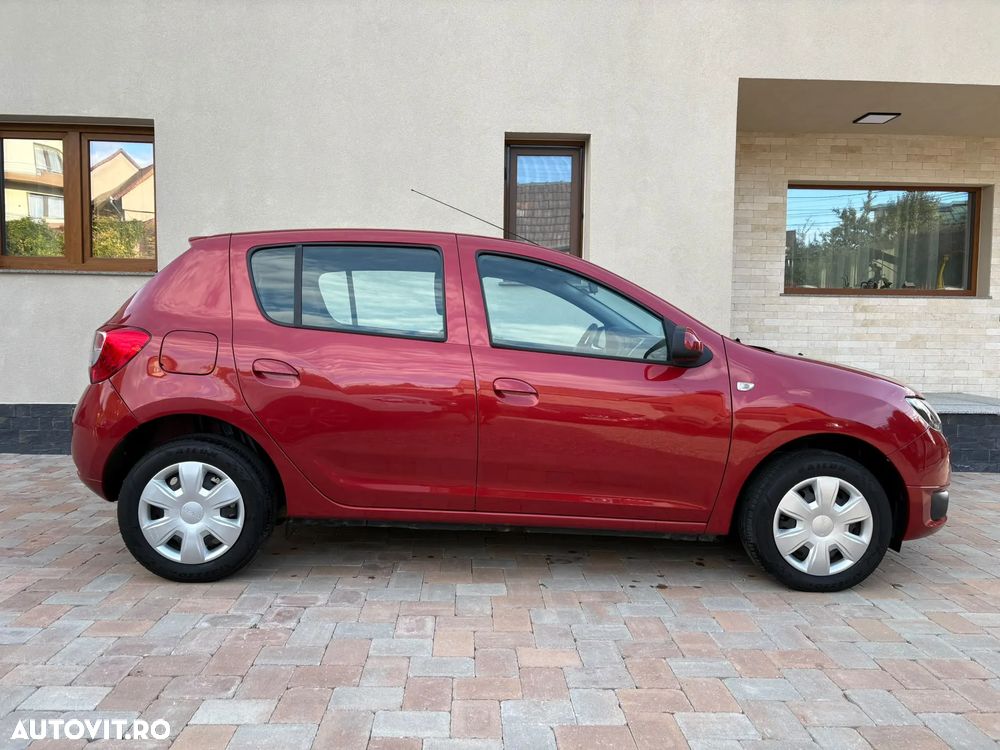 Dacia Sandero 1.2 16V 75 Laureate - 2
