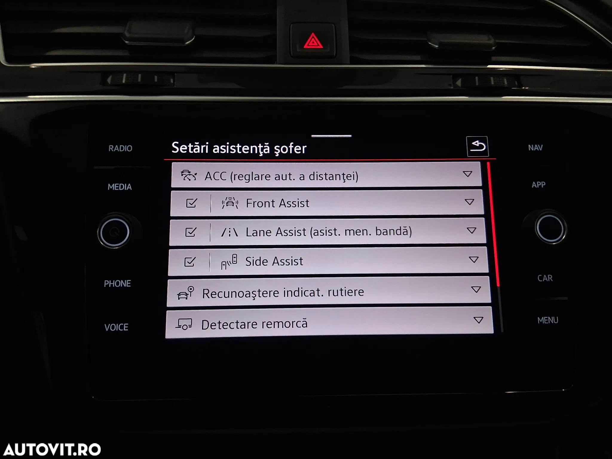 Volkswagen Tiguan 2.0 TDI SCR DSG 4Motion R-Line - 26