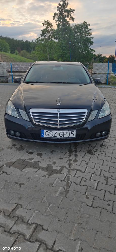 Mercedes-Benz Klasa E 220 CDI BlueEff - 1