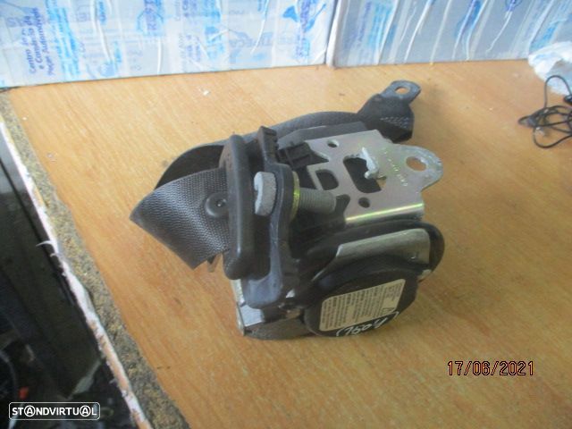 Pre-Tensor 1698600585 MERCEDES W169 2005 TE - 2