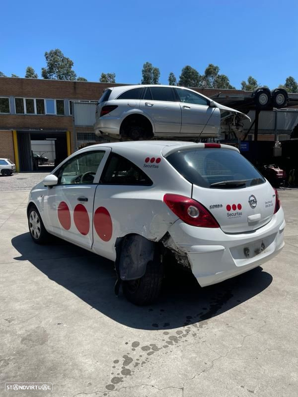 Para Peças Opel Corsa D Van (S07) - 4