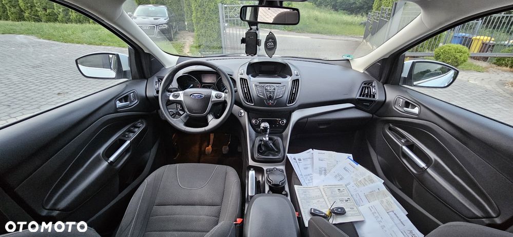 Ford Kuga - 8