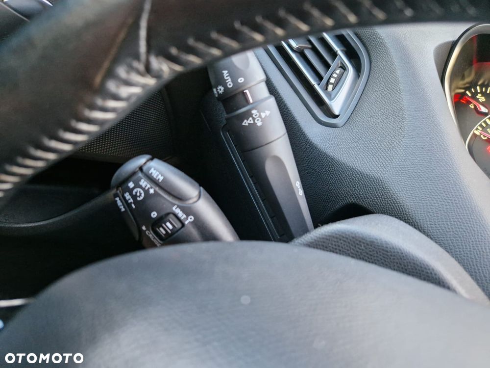 Peugeot 308 PureTech 130 EAT6 Stop & Start Active - 28