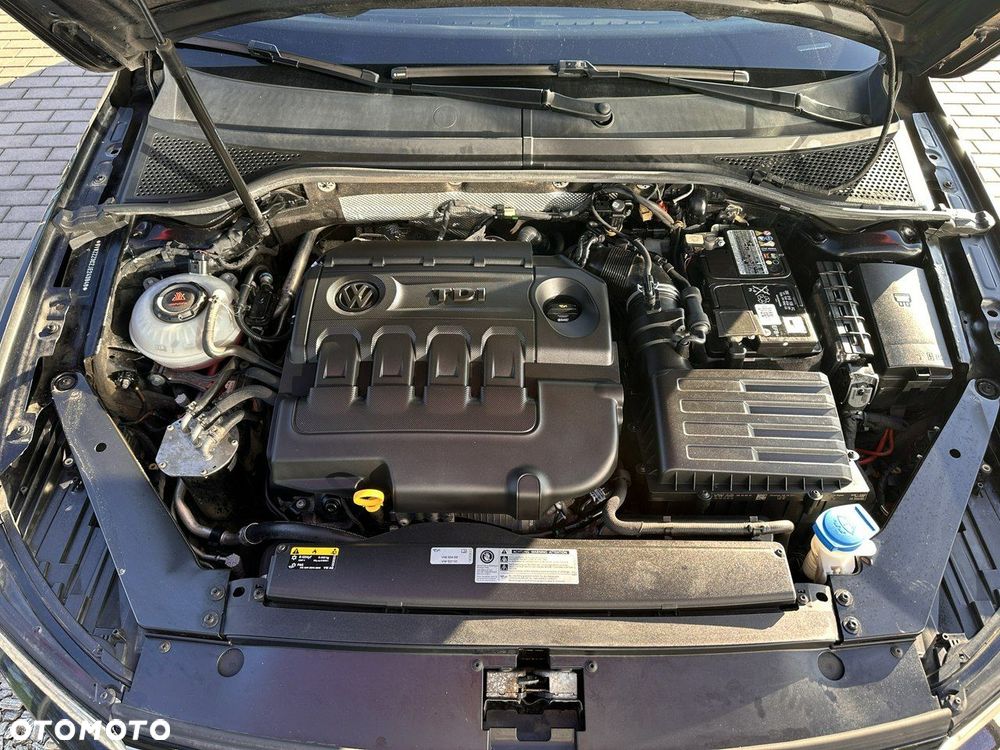 Volkswagen Passat Variant 2.0 TDI SCR DSG - 36