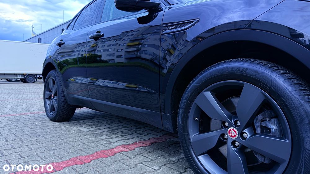 Jaguar E-Pace D240 AWD SE - 27