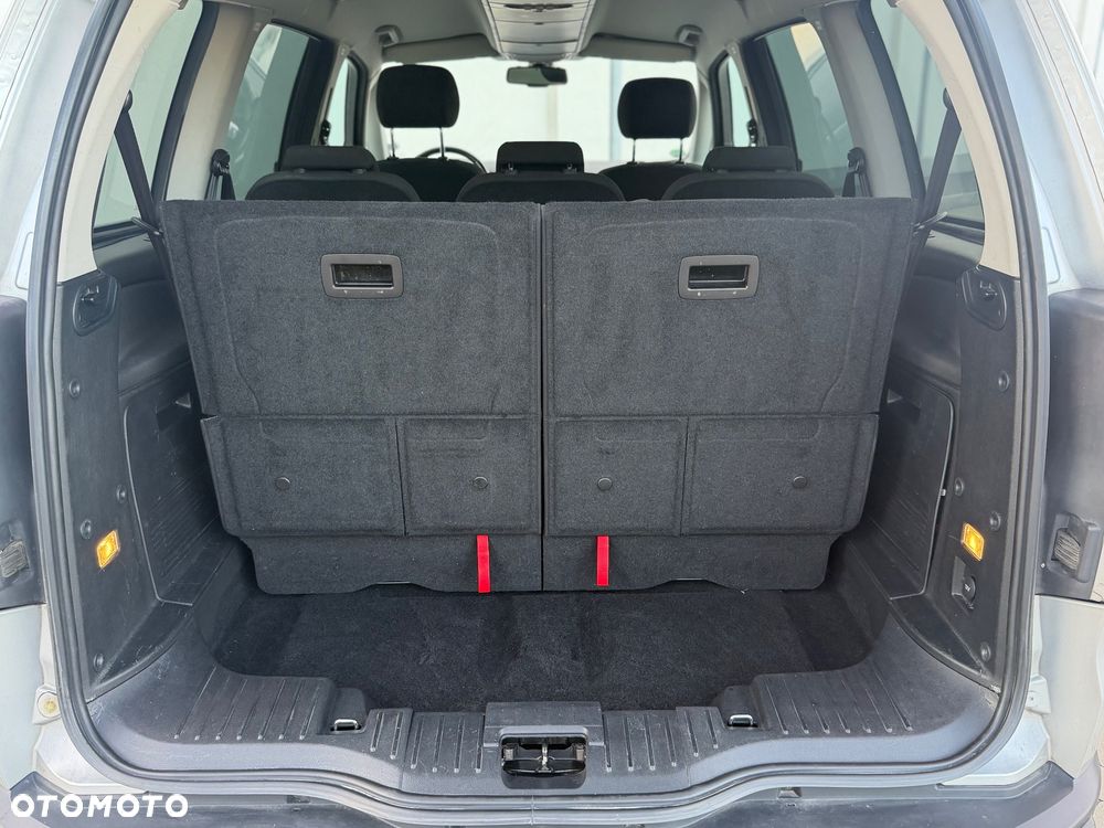 Ford Galaxy - 20