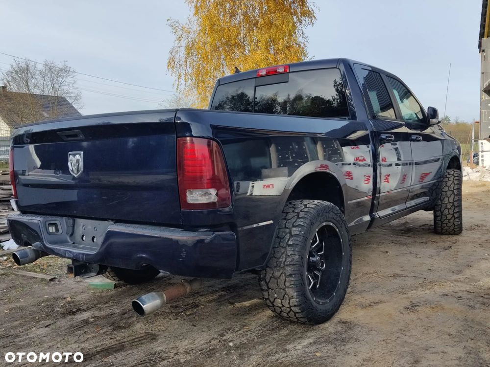 Dodge RAM 1500 5.7 4x4 - 5