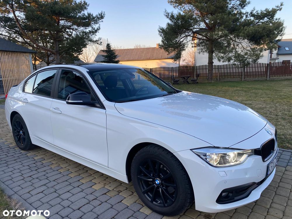 BMW Seria 3 318i - 6