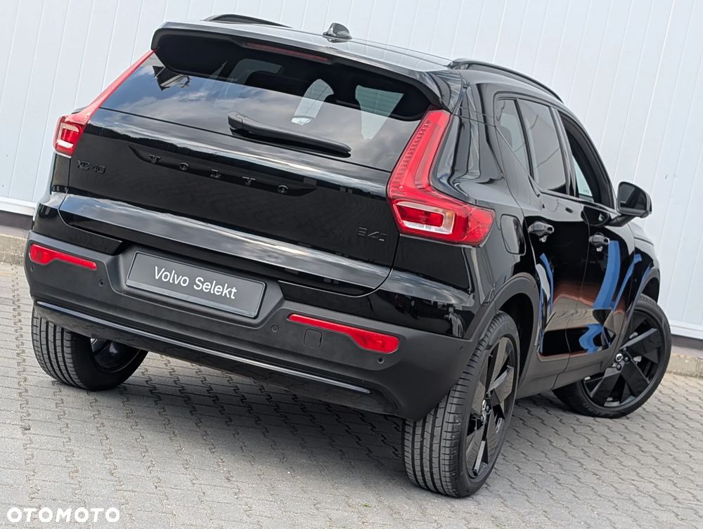 Volvo XC 40 B4 B AWD DKG Ultimate Dark - 8