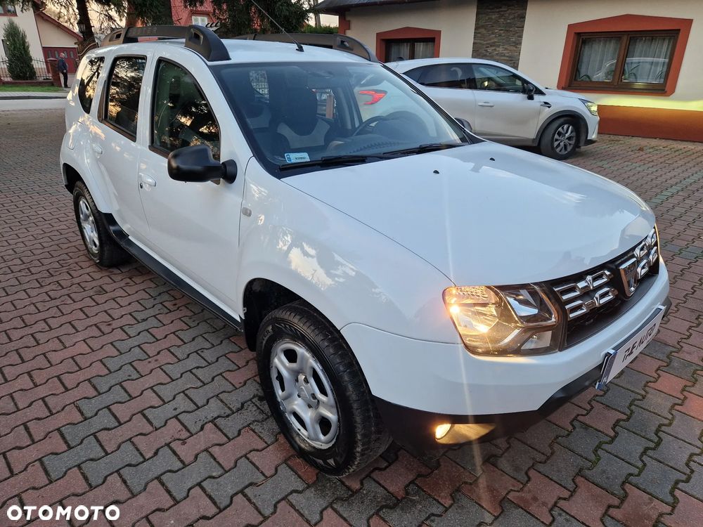 Dacia Duster 1.6 SCe Laureate 4x4 S&S - 36