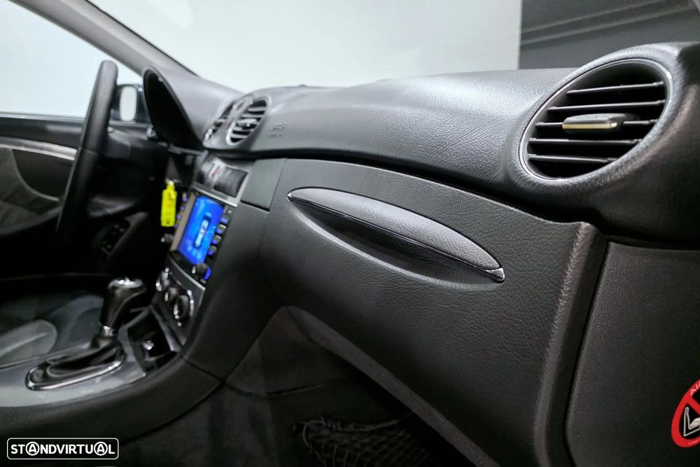 Mercedes-Benz CLK 270 - 30