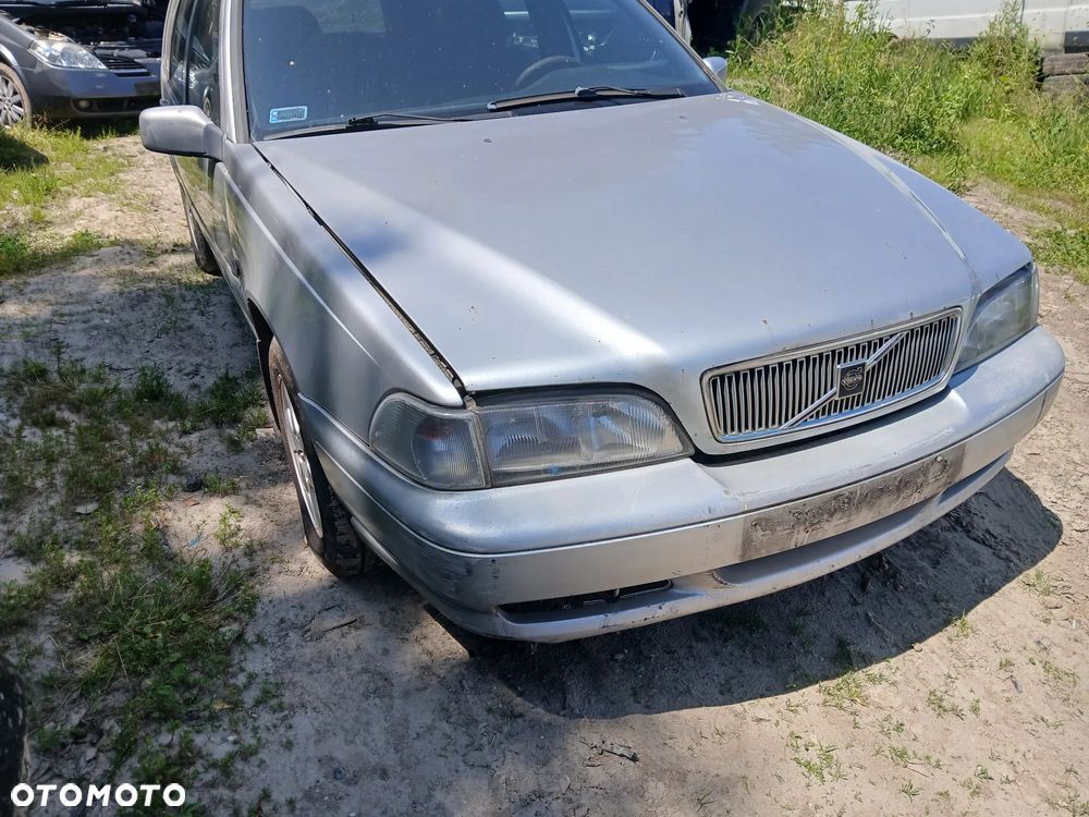 volvo V70 I 42,633 fotel fotele kanapa deska kokpit podsufitka boczek boczki klamka podłokietnik - 1