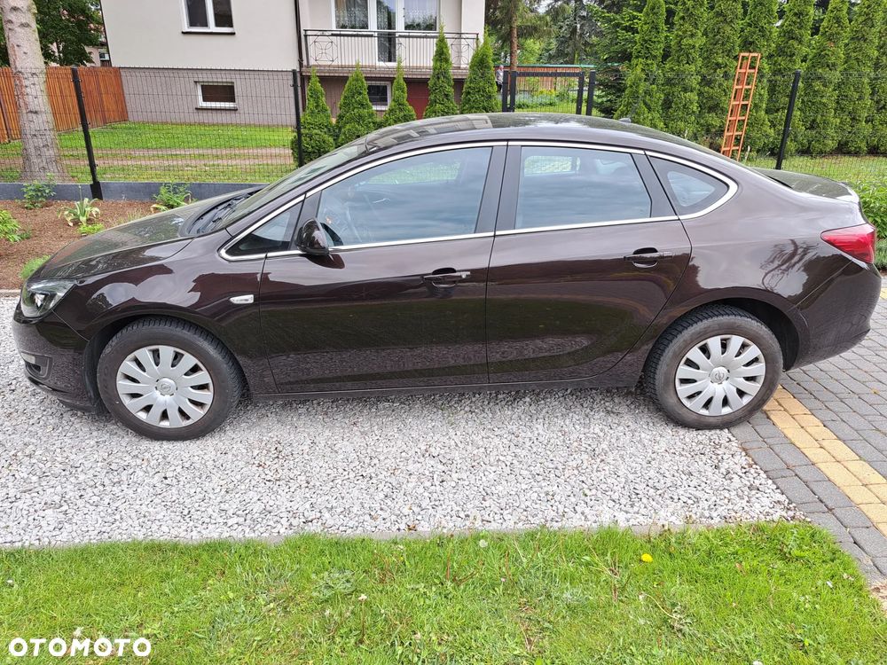Opel Astra 1.6 Enjoy EU6 - 2