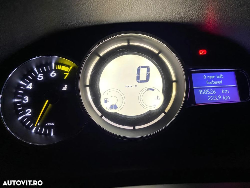 Renault Megane Grandtour ENERGY TCe 115 Start & Stop Authentique - 9