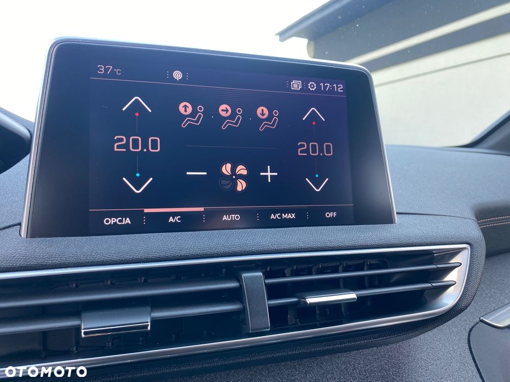 Peugeot 3008 1.2 PureTech Allure S&S - 19