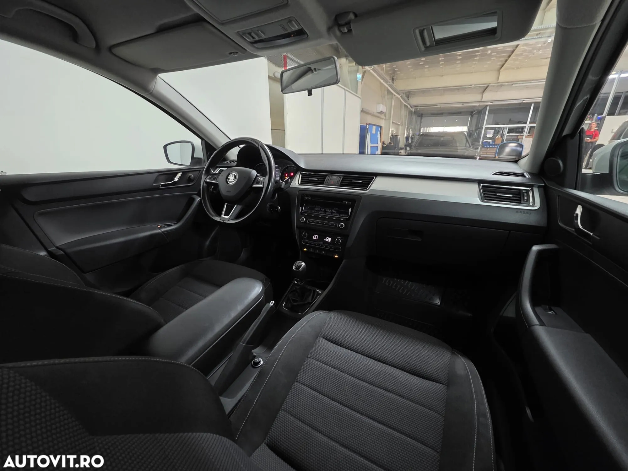 Skoda RAPID - 12