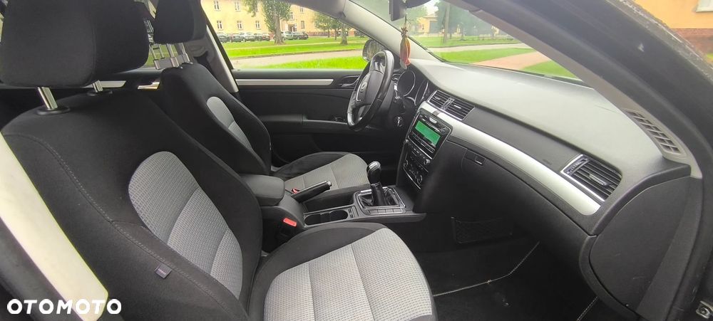 Skoda Superb 2.0 TDI Active - 7