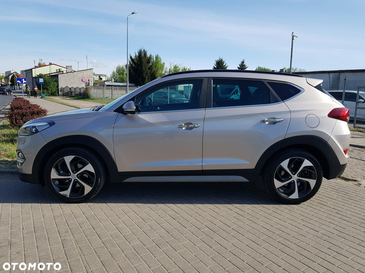 Hyundai Tucson - 8