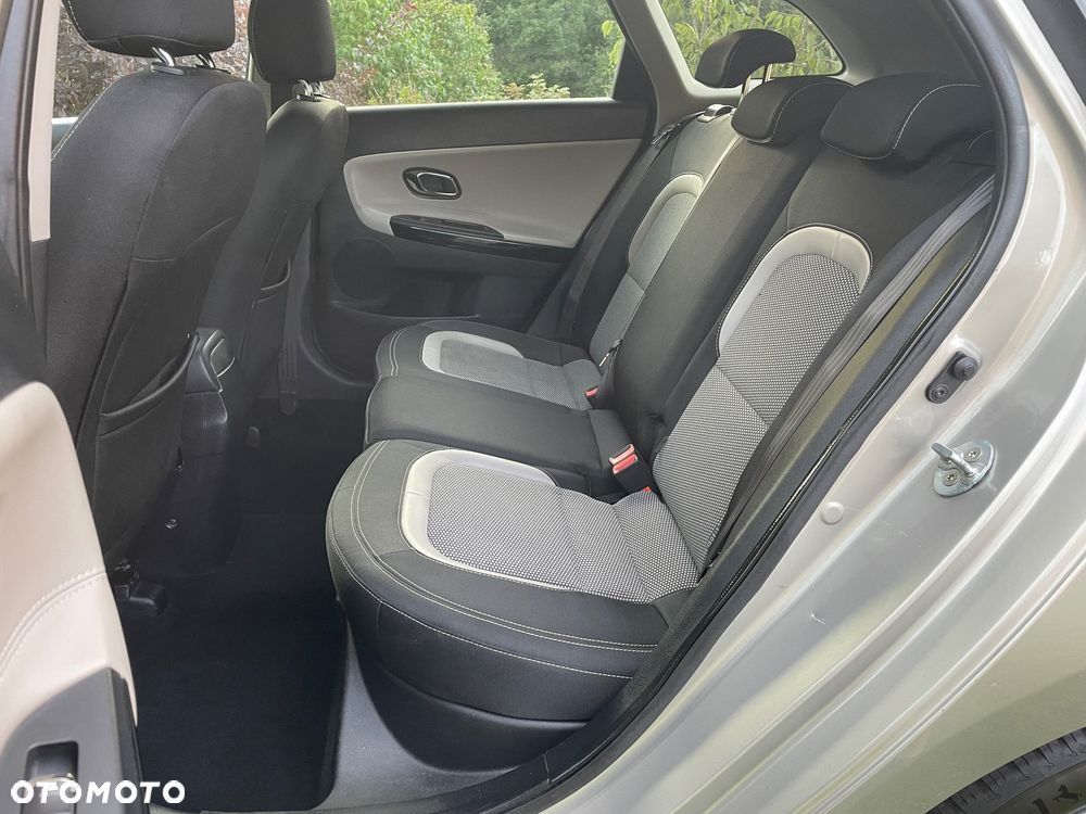 Kia Ceed - 24
