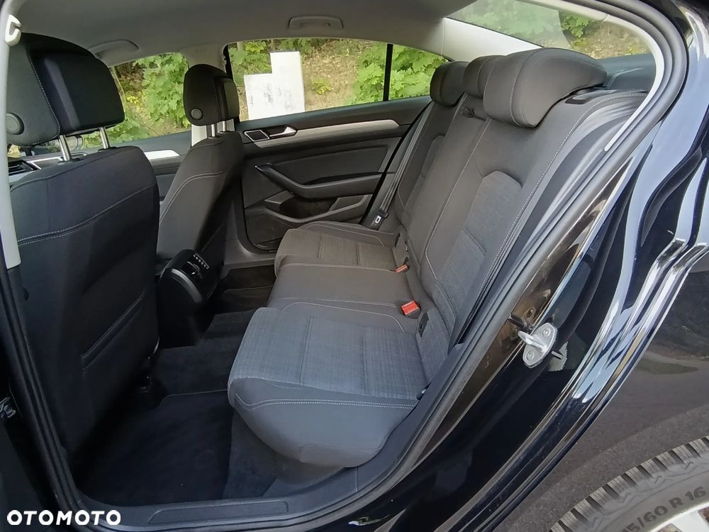 Volkswagen Passat 2.0 TDI EVO Business DSG - 15