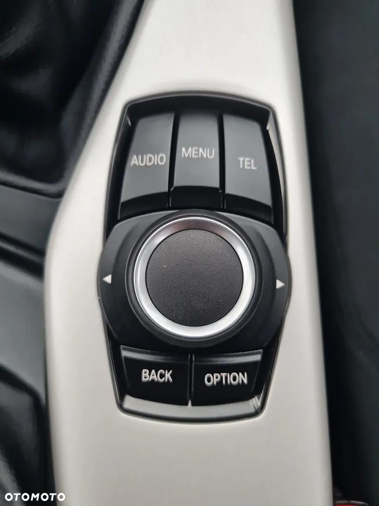 BMW Seria 1 116d - 26