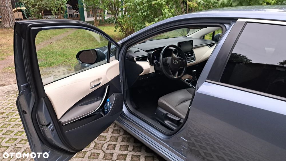 Toyota Corolla 1.6 Executive - 9