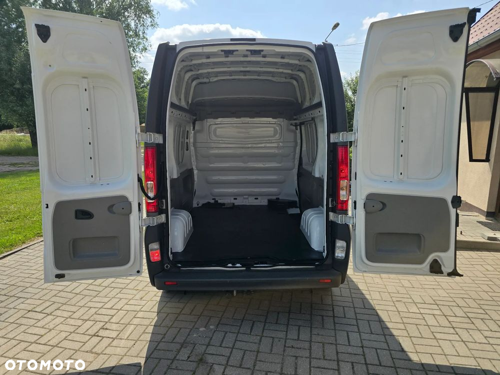 Opel Vivaro - 36