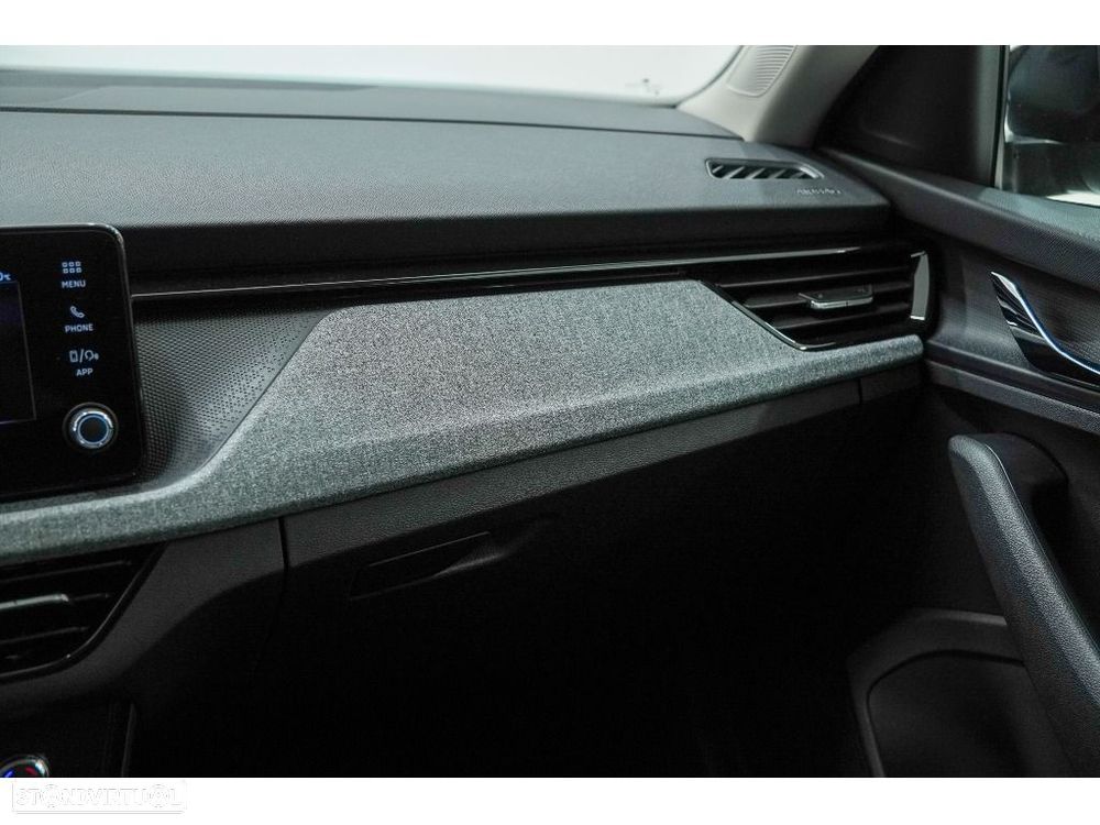 Skoda Kamiq 1.0 TSI DSG - 25