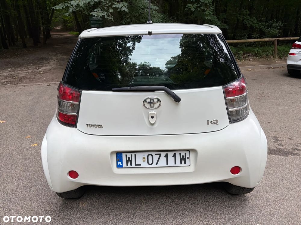 Toyota iQ 1.0 Sol CVT - 4